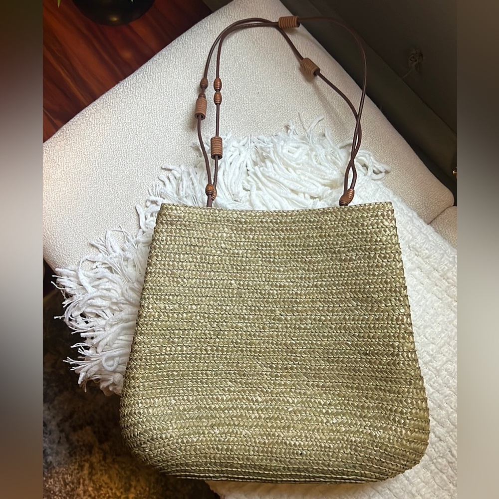 Women’s Weaved Body Bag
